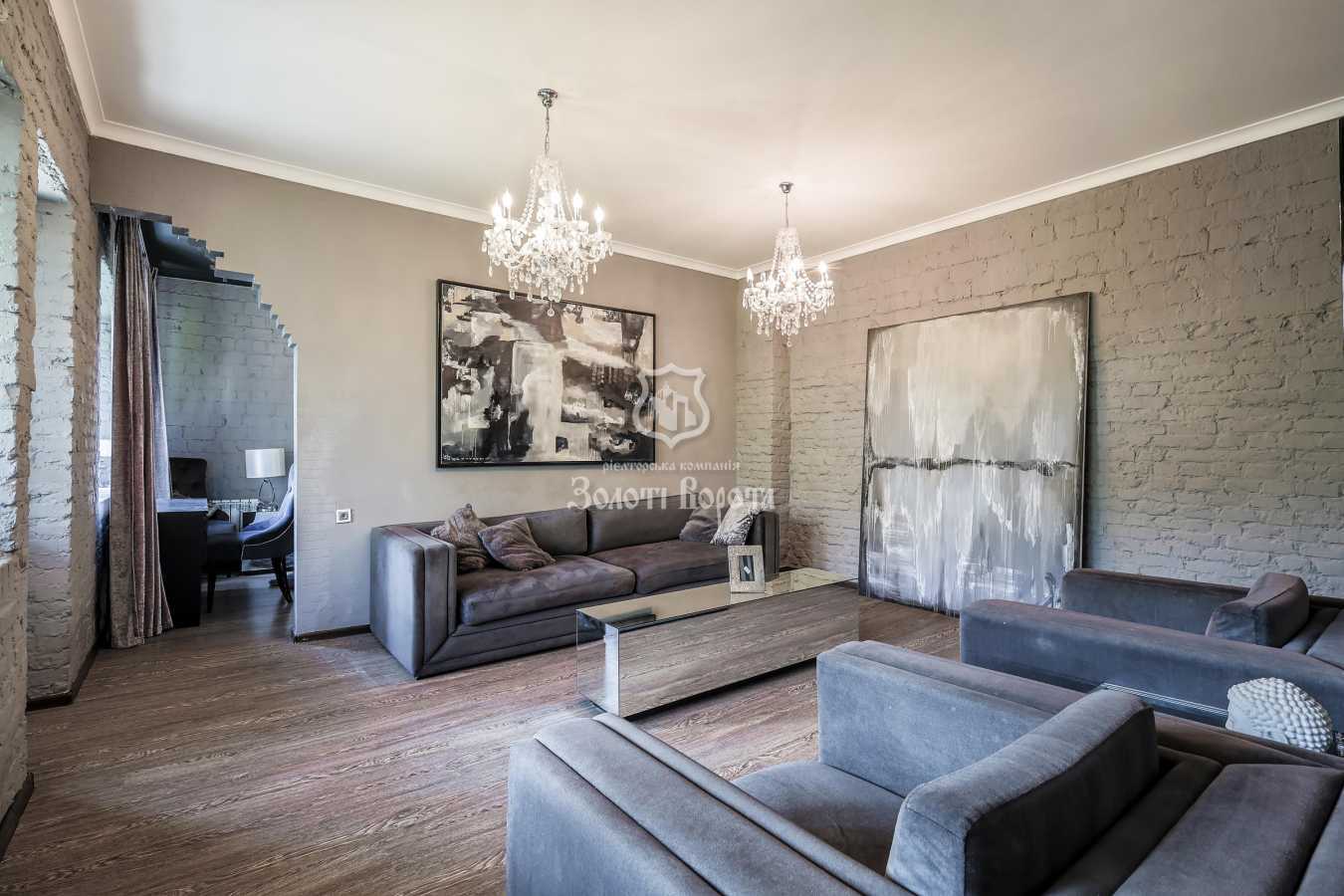 Продажа 2-комнатной квартиры 54.48 м², Круглоуниверситетская ул., 2/1