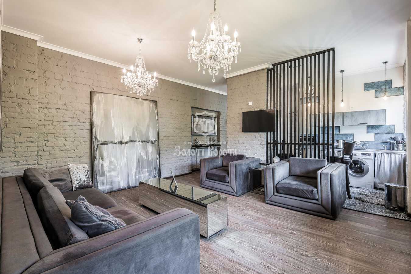 Продажа 2-комнатной квартиры 54.48 м², Круглоуниверситетская ул., 2/1