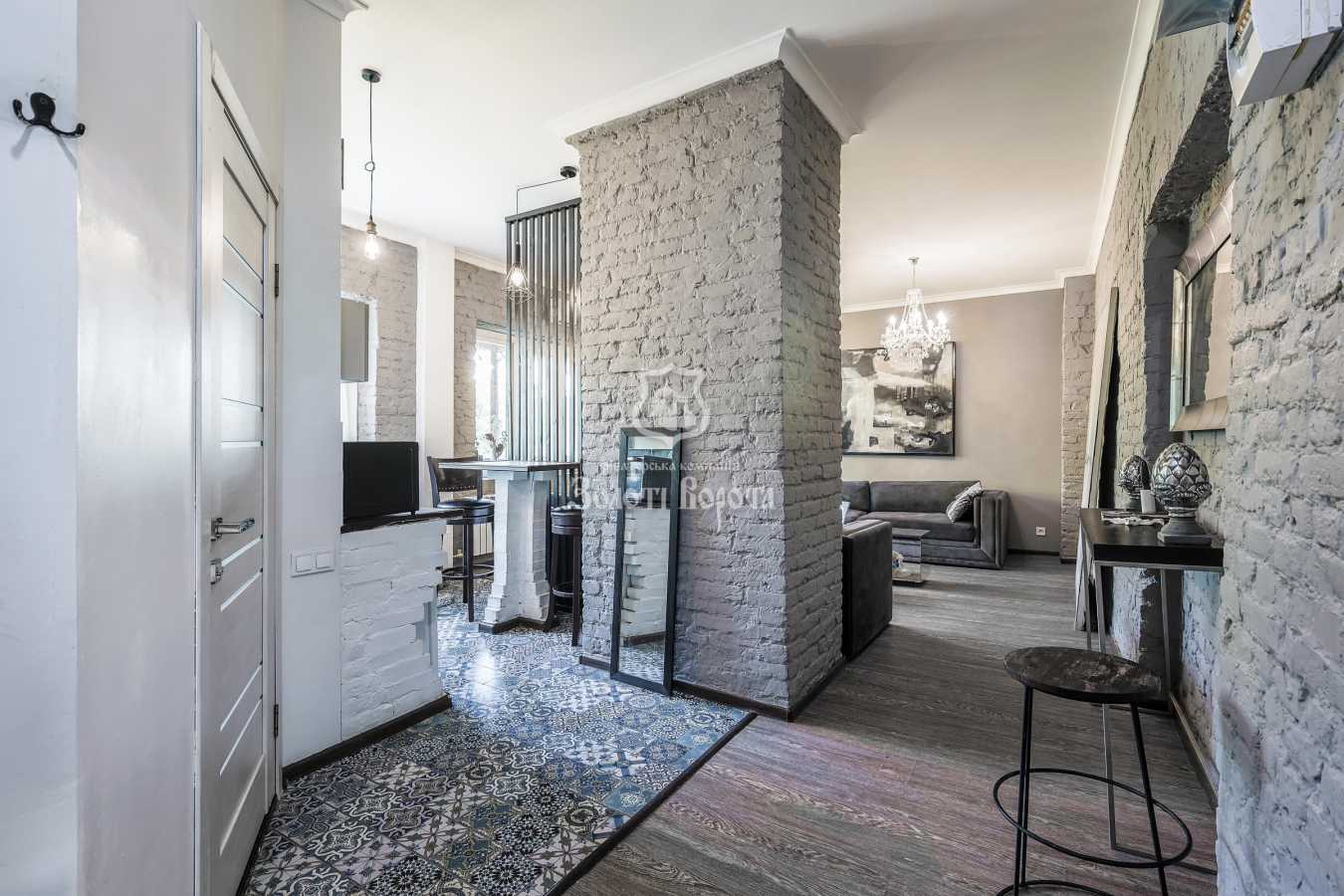 Продажа 2-комнатной квартиры 54.48 м², Круглоуниверситетская ул., 2/1