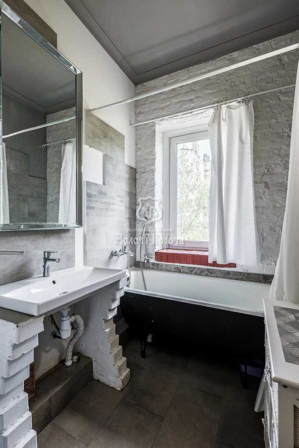 Продажа 2-комнатной квартиры 54.48 м², Круглоуниверситетская ул., 2/1