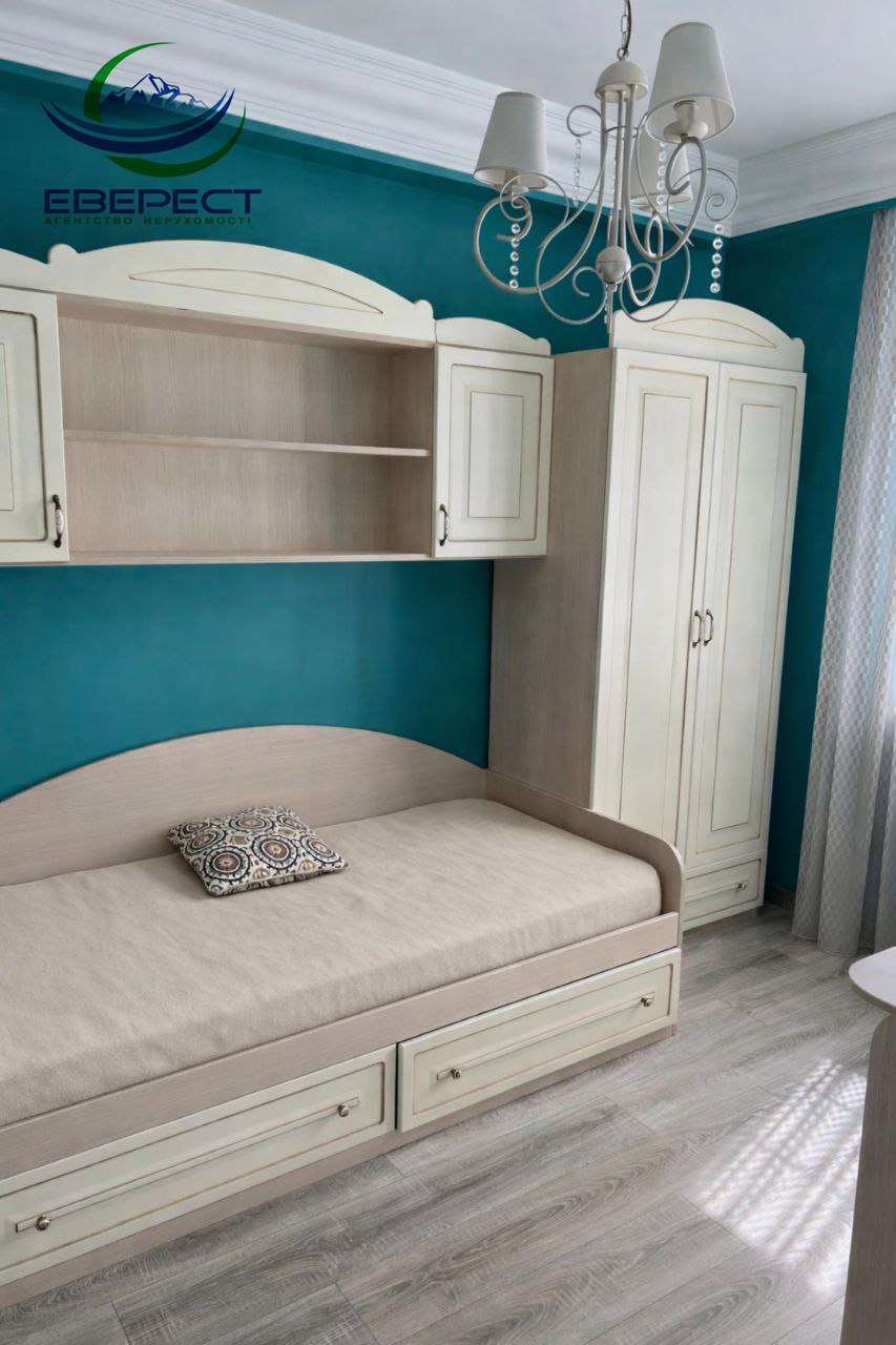 Продажа 2-комнатной квартиры 60 м²