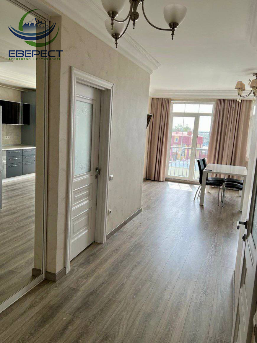 Продажа 2-комнатной квартиры 60 м²
