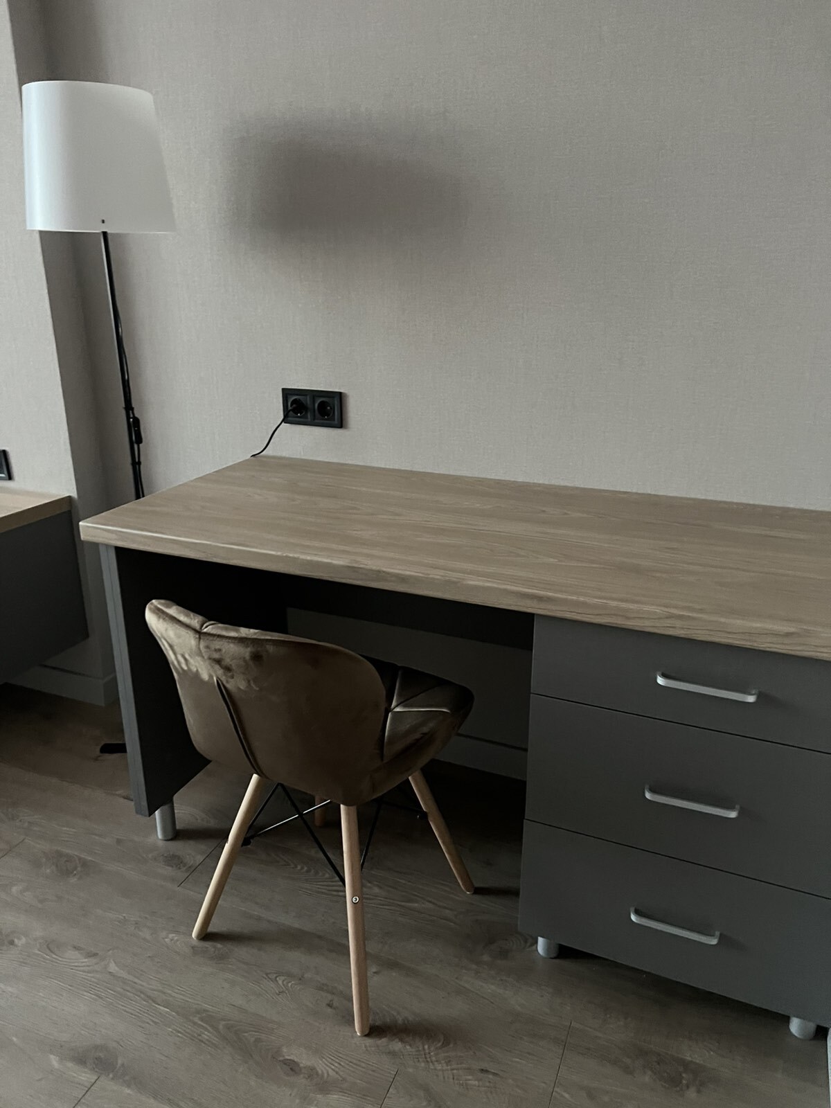 Оренда 2-кімнатної квартири 65 м², Краснова вул.