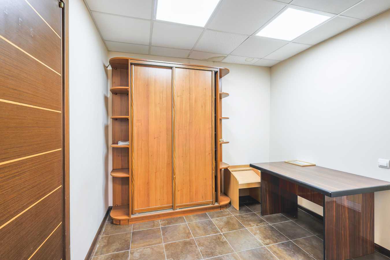 Продаж офісу 182.4 м², Осиповського вул., 9