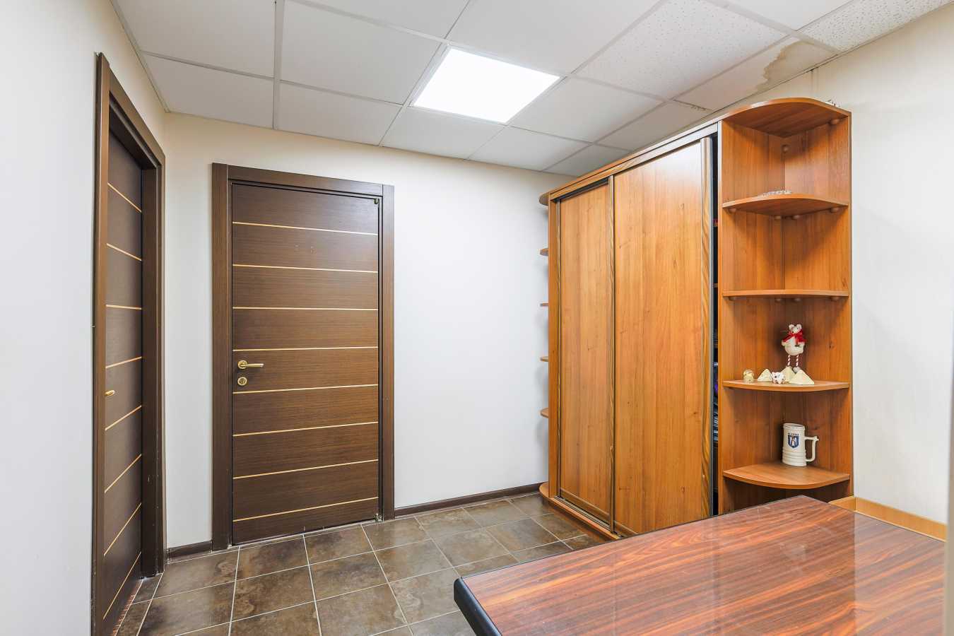 Продаж офісу 182.4 м², Осиповського вул., 9