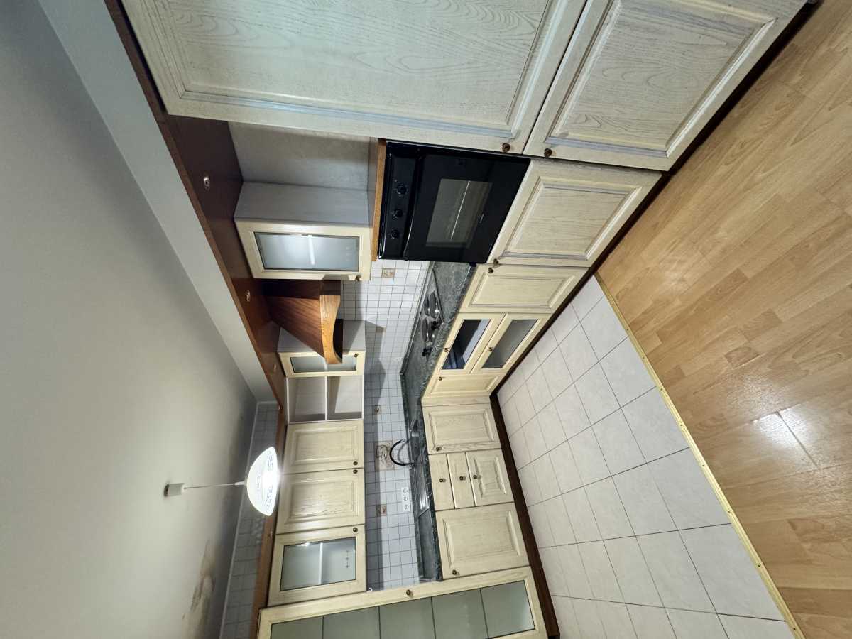 Продаж 4-кімнатної квартири 130 м², Зоряний бул., 1