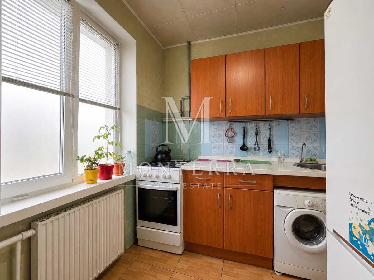 Продажа 2-комнатной квартиры 45.4 м², Иорданская ул., 16