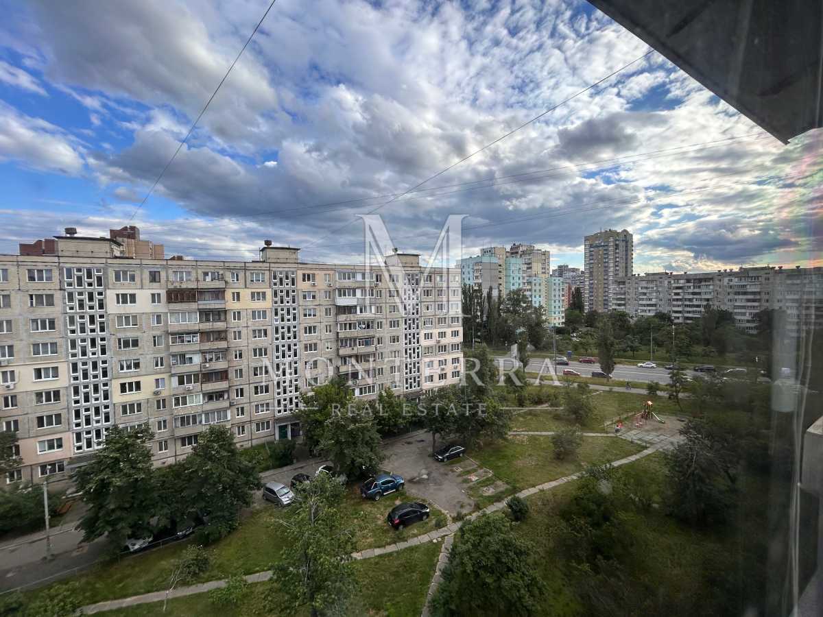 Продажа 2-комнатной квартиры 45.4 м², Иорданская ул., 16