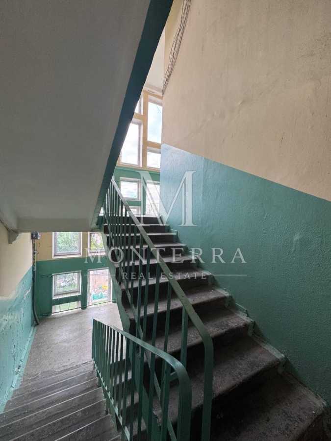 Продажа 2-комнатной квартиры 45.4 м², Иорданская ул., 16