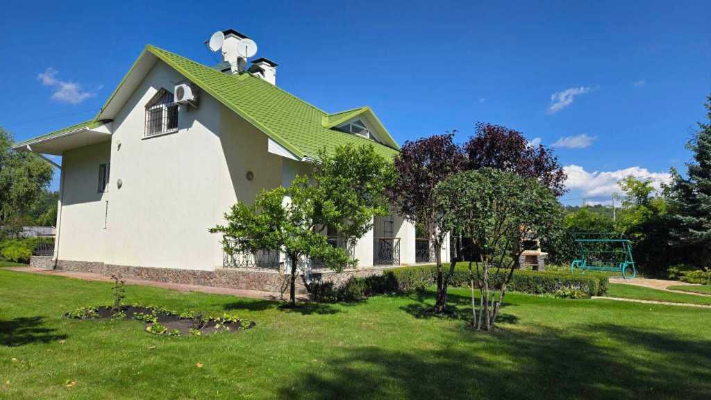 Продаж котеджу 155 м², Центральна