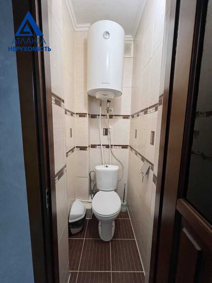 Продажа 3-комнатной квартиры 65.4 м², Соборности просп., 20А