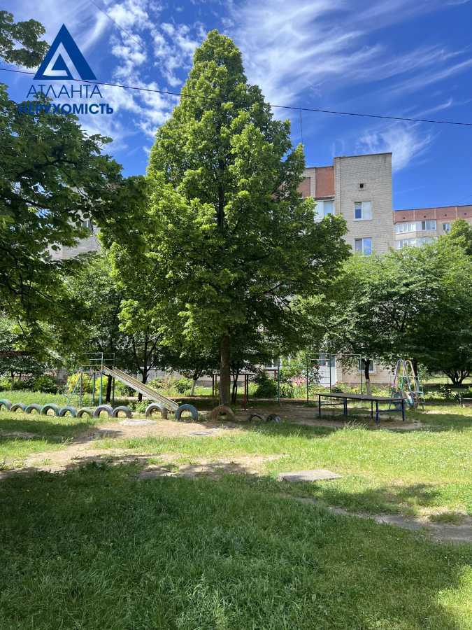 Продажа 3-комнатной квартиры 65.4 м², Соборности просп., 20А