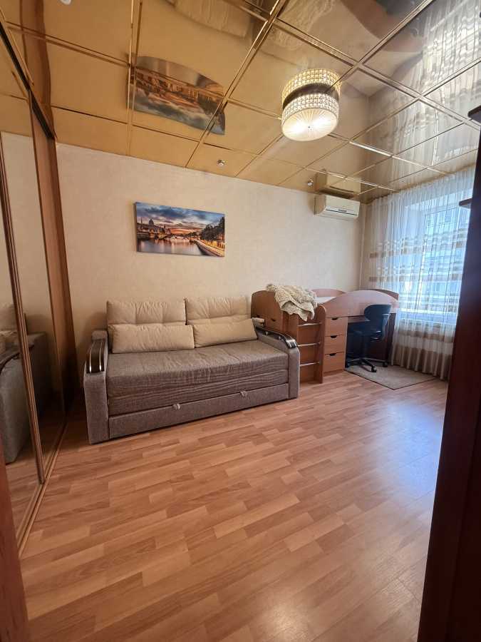 Аренда 1-комнатной квартиры 35 м², Григория Андрющенко ул., 4Б