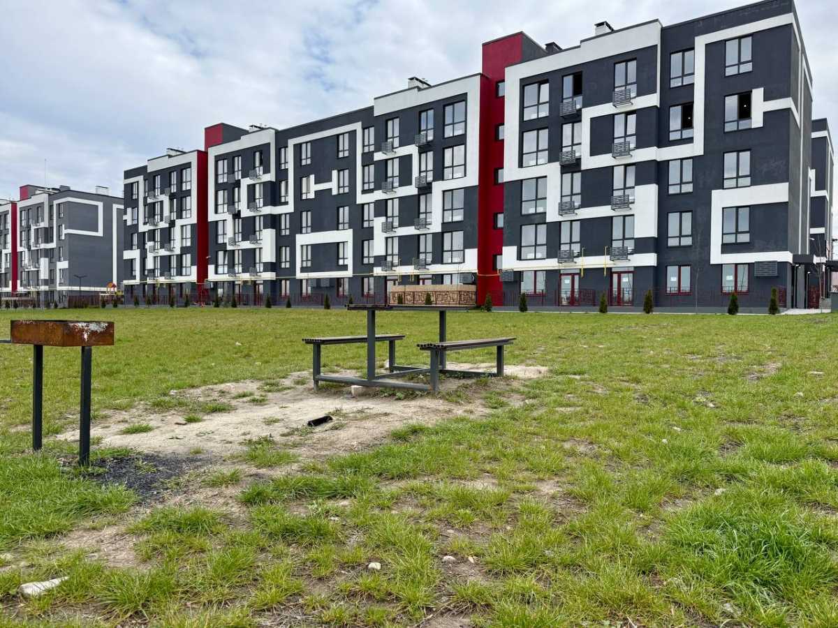 Продажа 1-комнатной квартиры 35 м², Святопетрівського, 34
