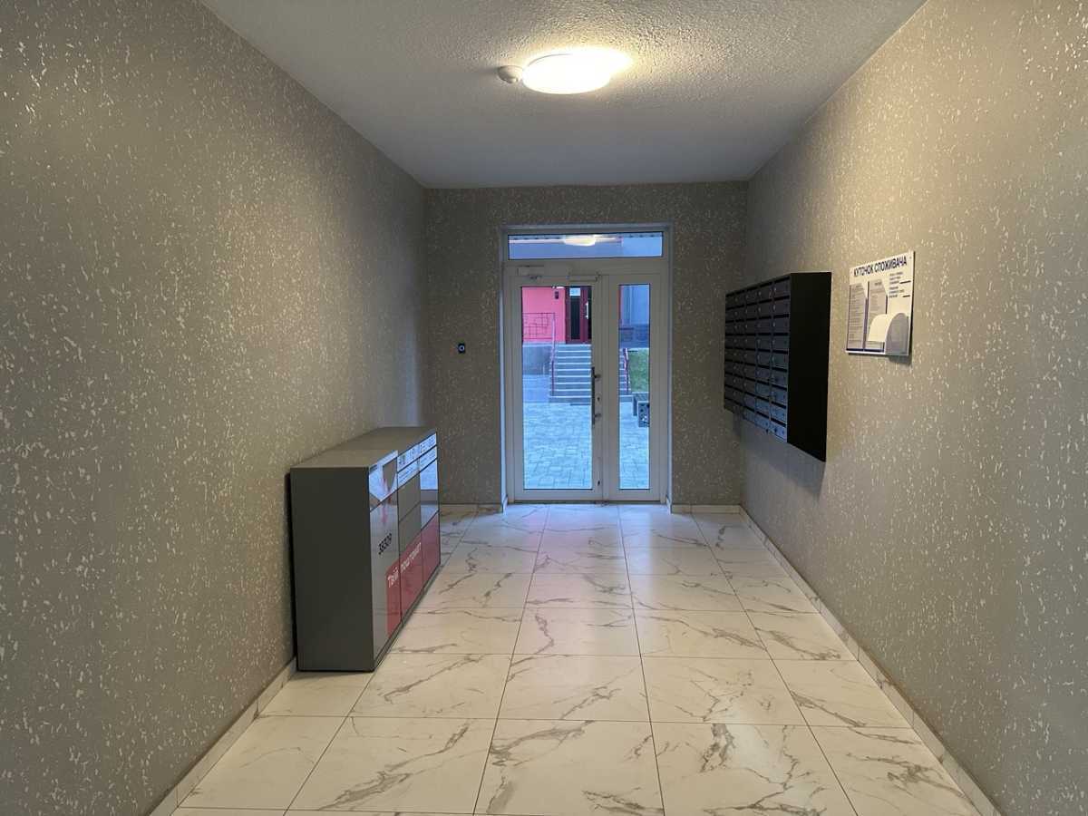 Продажа 1-комнатной квартиры 35 м², Святопетрівського, 34