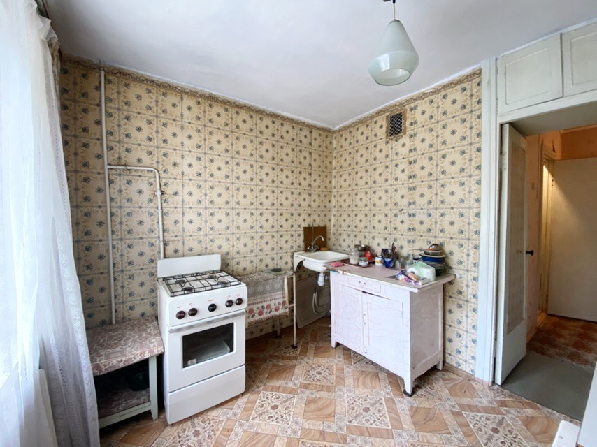 Продаж 2-кімнатної квартири 47.5 м², Крилова вул.