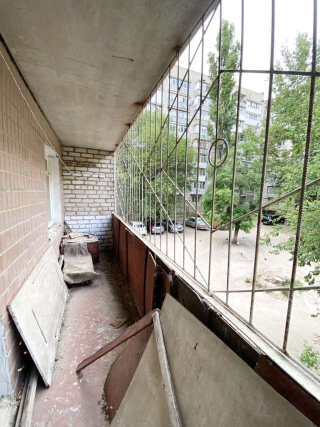 Продаж 2-кімнатної квартири 47.5 м², Крилова вул.