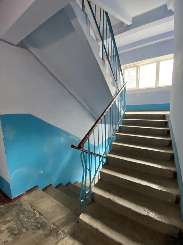 Продаж 2-кімнатної квартири 47.5 м², Крилова вул.