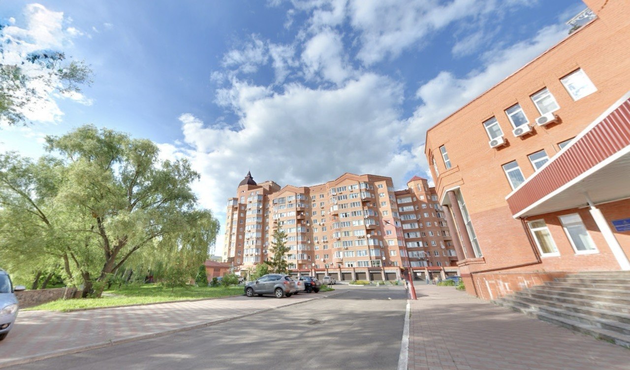 Продаж 1-кімнатної квартири 49 м², Машинобудівників вул., 2В