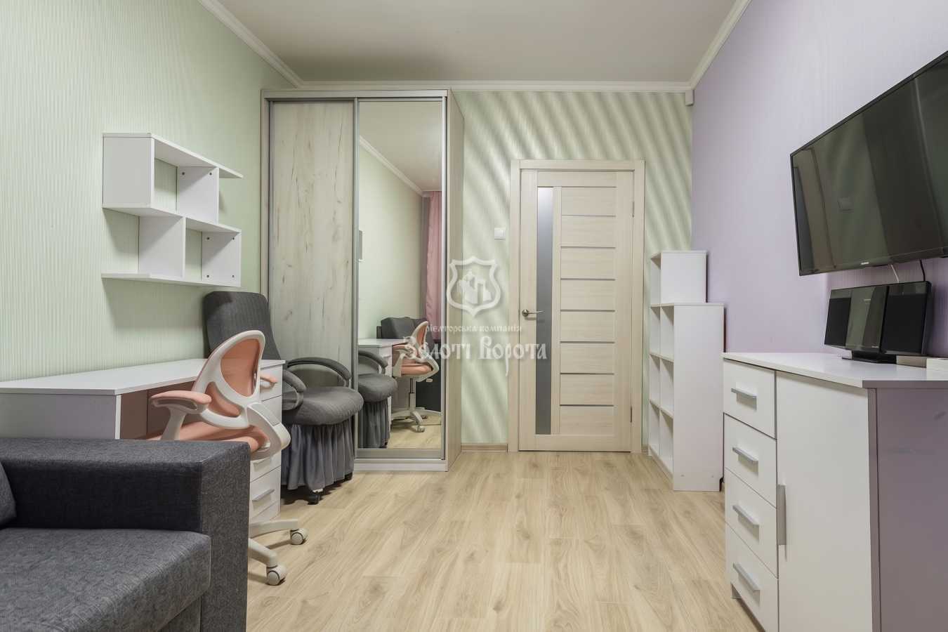Продажа 2-комнатной квартиры 51 м², Владимира Маяковского просп., 25