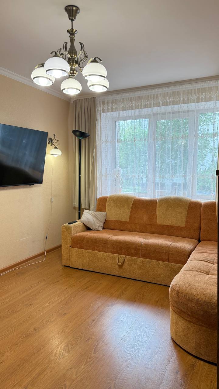 Продаж 3-кімнатної квартири 51.4 м², Івана Вишенського вул., 10