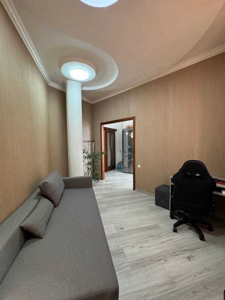 Продажа 2-комнатной квартиры 64 м², Кузнечная ул.