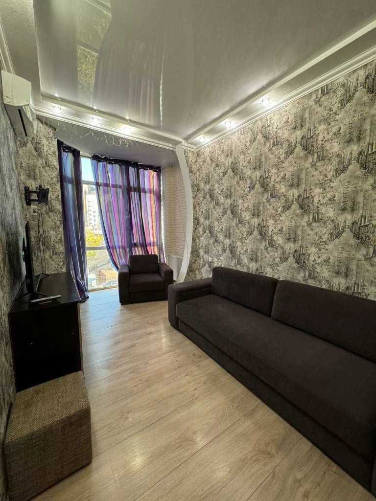 Продажа 2-комнатной квартиры 64 м², Кузнечная ул.