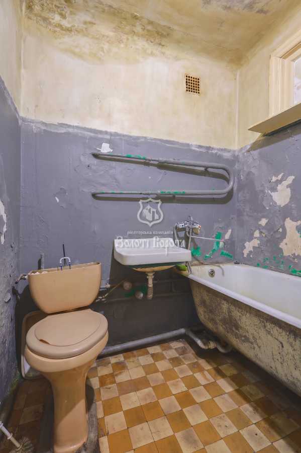 Продаж 2-кімнатної квартири 43 м², Новопольова вул., 101А