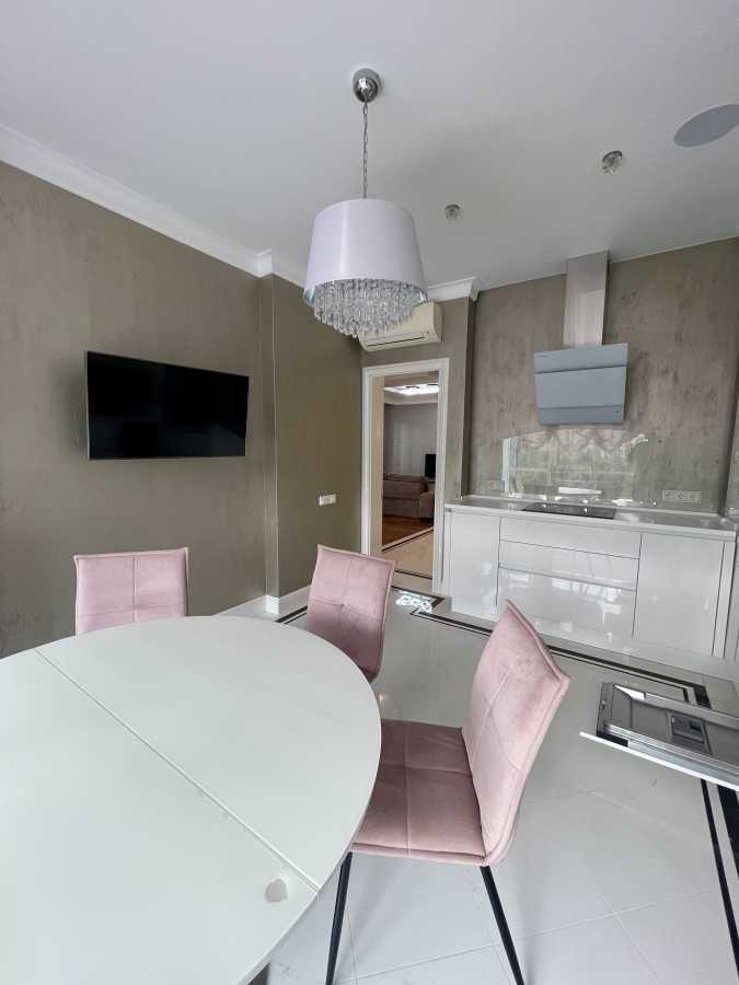 Оренда 3-кімнатної квартири 130 м², Андрія Кизила вул., Верхогляда, 3