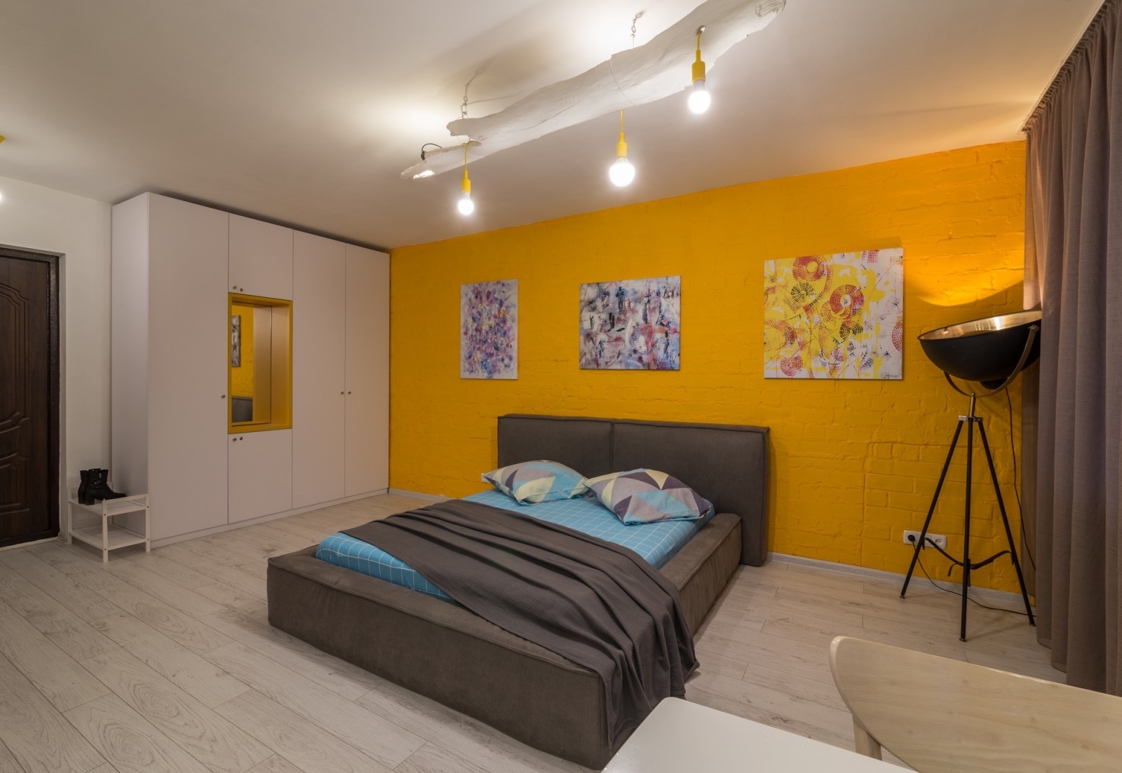 Оренда студії 38 м², Олеся Гончара вул., 9