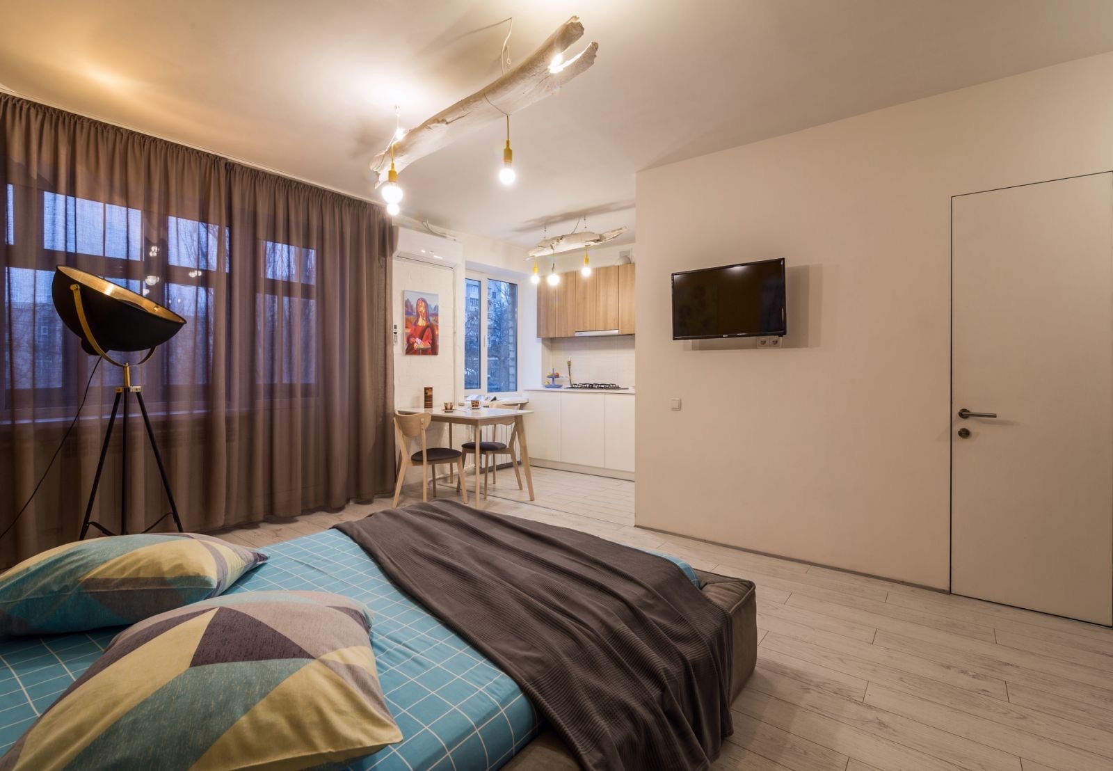 Оренда студії 38 м², Олеся Гончара вул., 9
