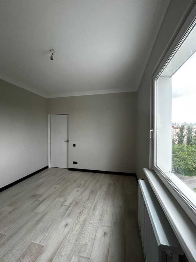 Продажа 3-комнатной квартиры 96 м², Европейская пл., Союзу, 19а