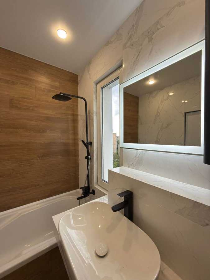 Продажа 3-комнатной квартиры 96 м², Европейская пл., Союзу, 19а