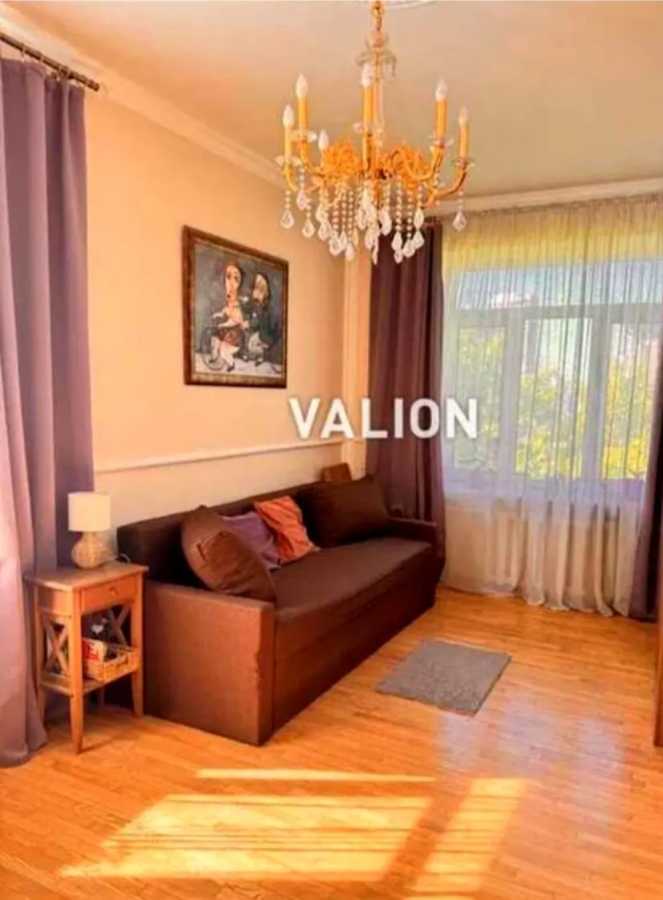 Продаж 5-кімнатної квартири 157 м², Дружби Народів бул., 9