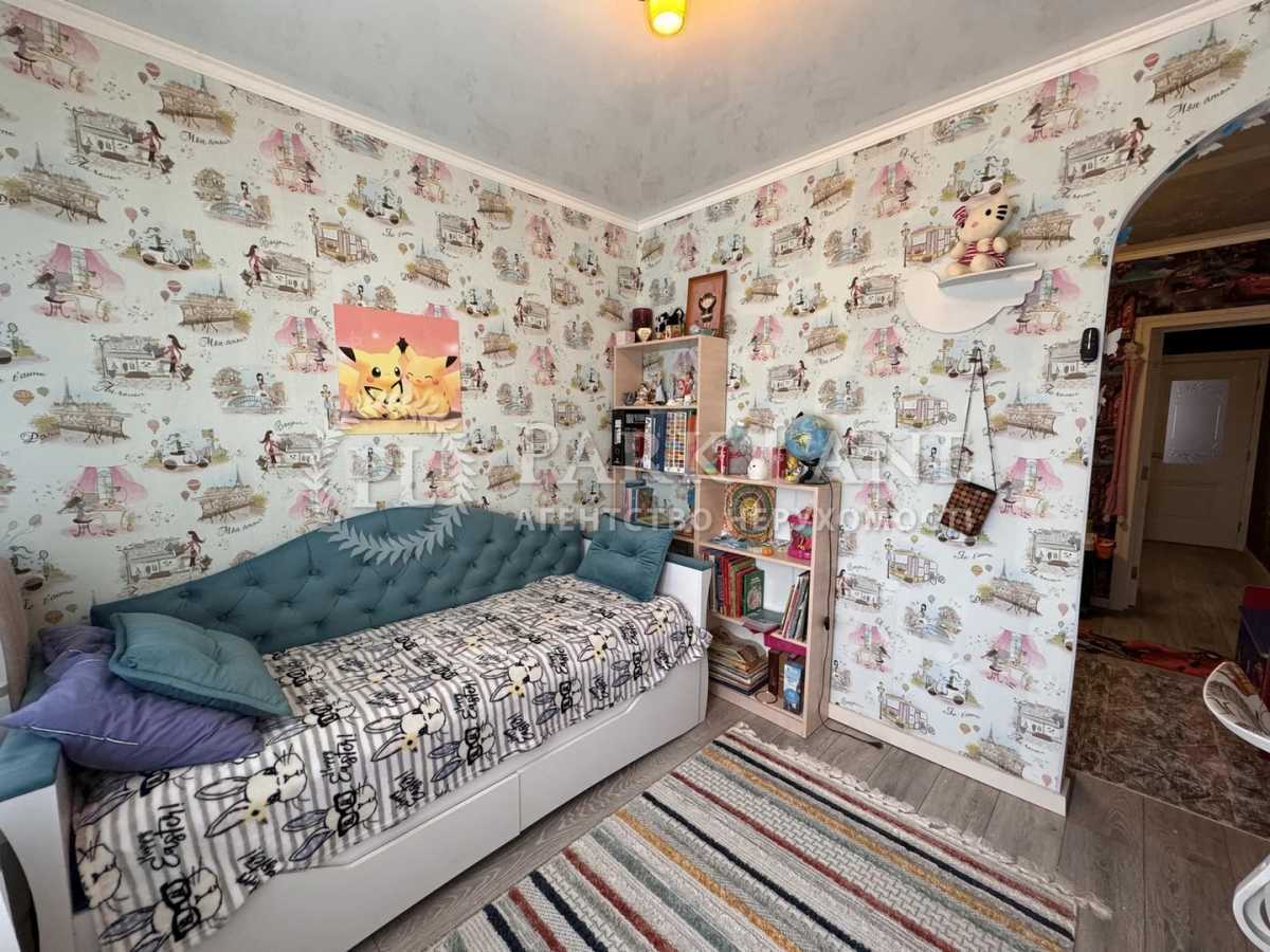 Продажа 3-комнатной квартиры 93 м², Урловская ул., 17