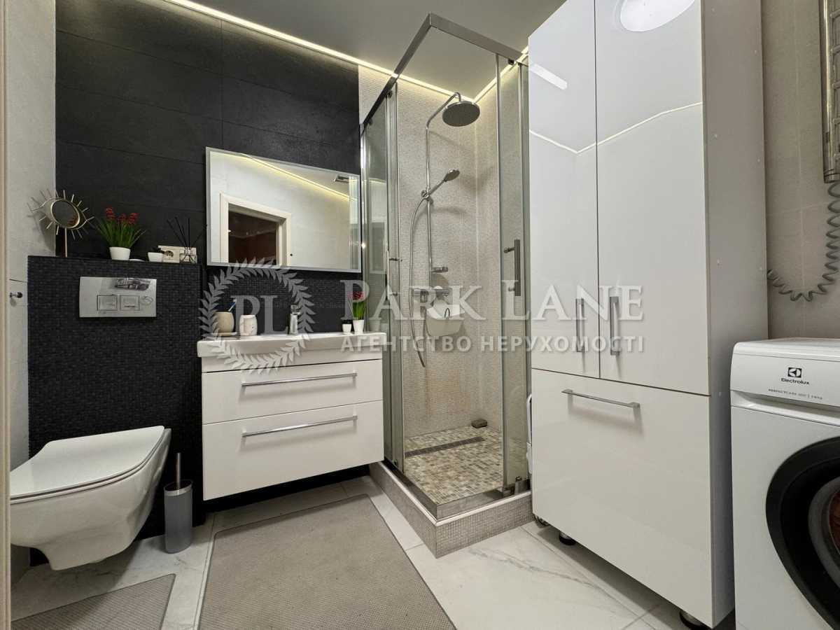 Продажа 3-комнатной квартиры 93 м², Урловская ул., 17
