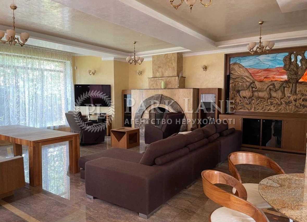 Продажа дома 500 м², Александра Матросова ул.