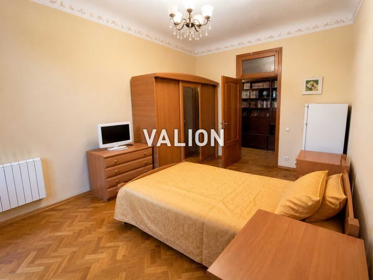 Продажа 2-комнатной квартиры 62 м², Николая Раевского ул., 28