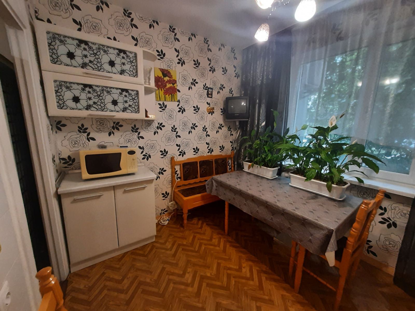 Аренда 2-комнатной квартиры 64 м², Драгоманова ул., 13/10