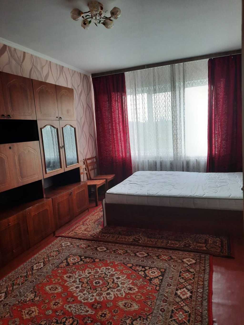 Продаж 4-кімнатної квартири 80 м², Покровская