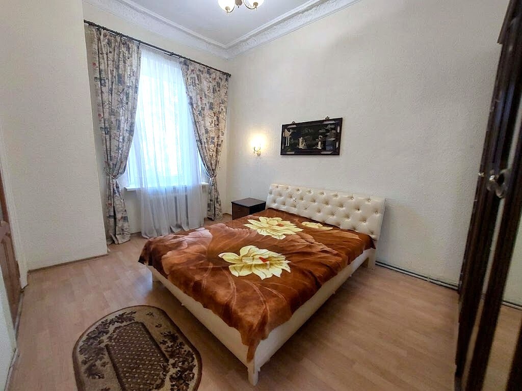 Оренда 4-кімнатної квартири 100 м², Софиевская вул., 11