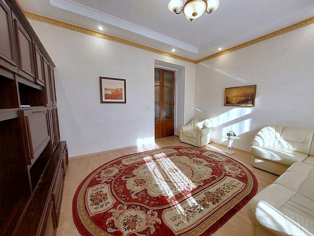 Оренда 4-кімнатної квартири 100 м², Софиевская вул., 11