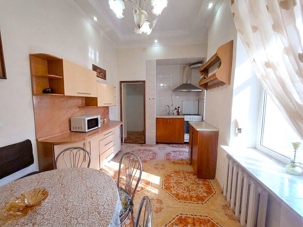 Оренда 4-кімнатної квартири 100 м², Софиевская вул., 11
