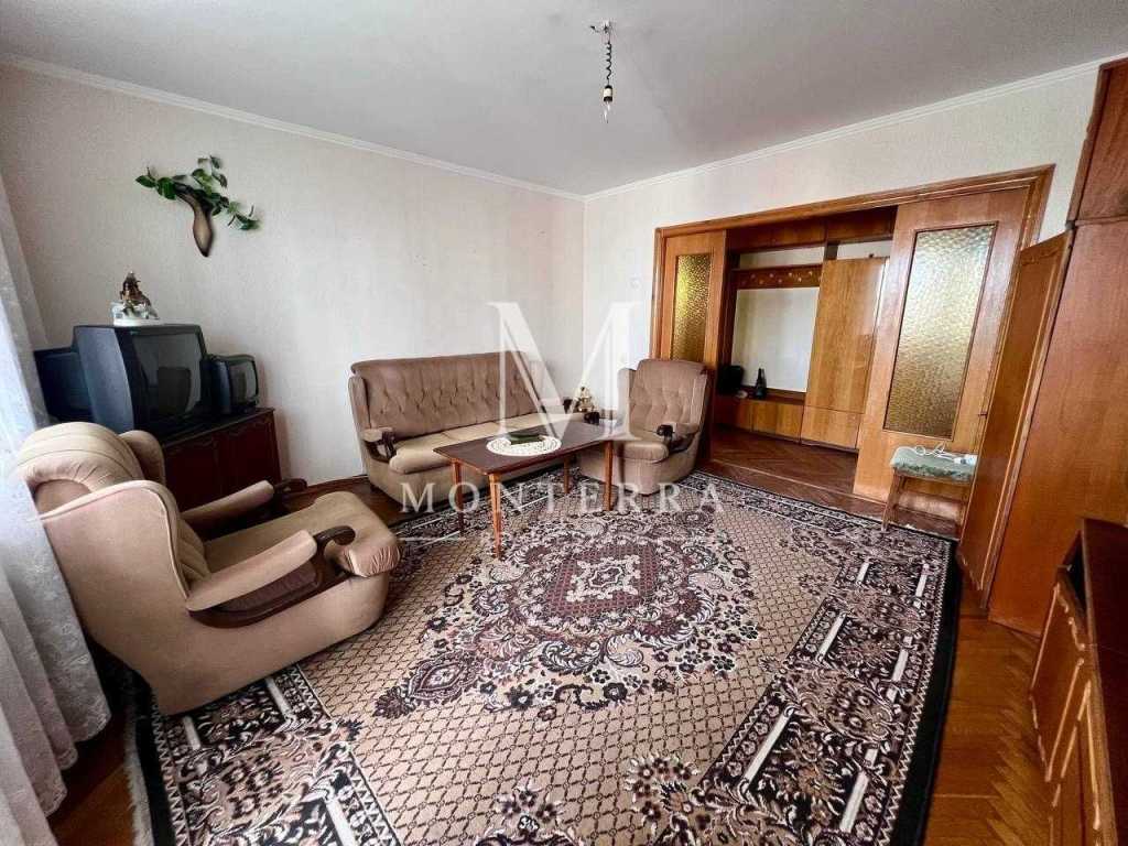 Продаж 3-кімнатної квартири 66.1 м², Стадіонна вул., 13
