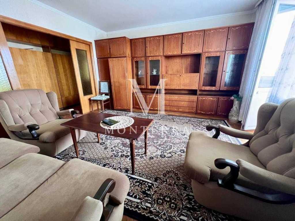 Продаж 3-кімнатної квартири 66.1 м², Стадіонна вул., 13