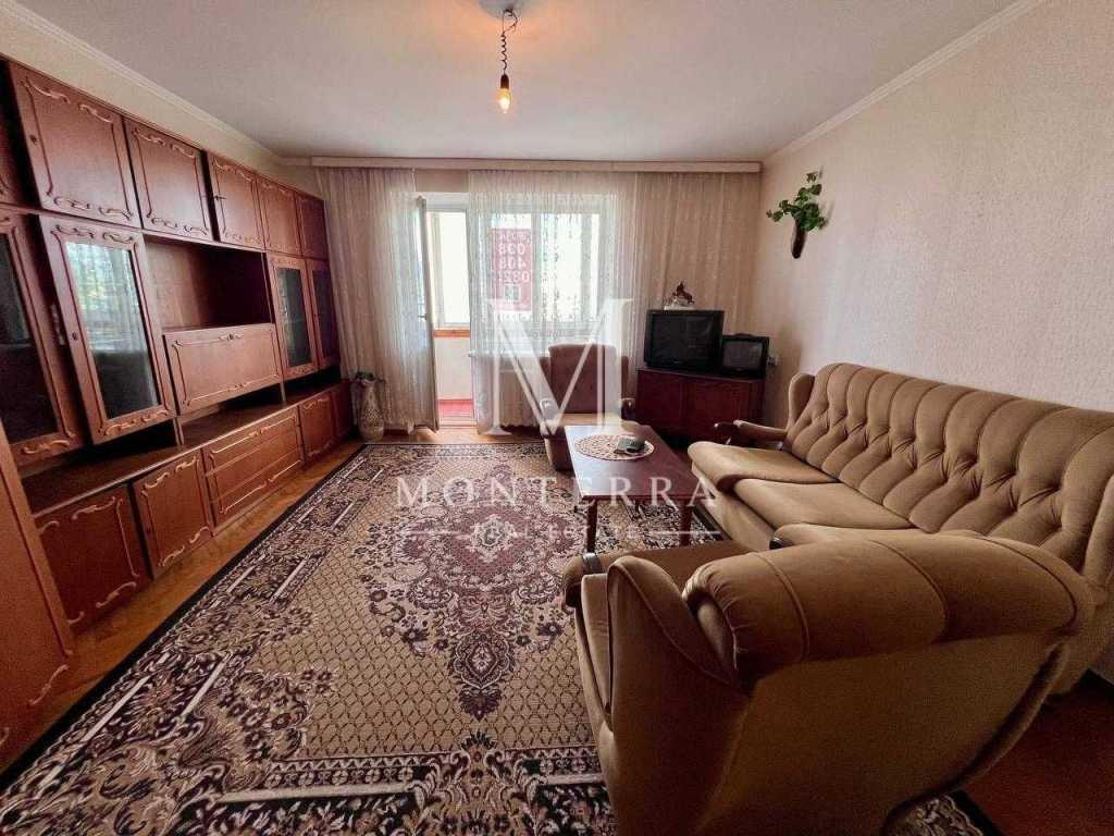 Продаж 3-кімнатної квартири 66.1 м², Стадіонна вул., 13