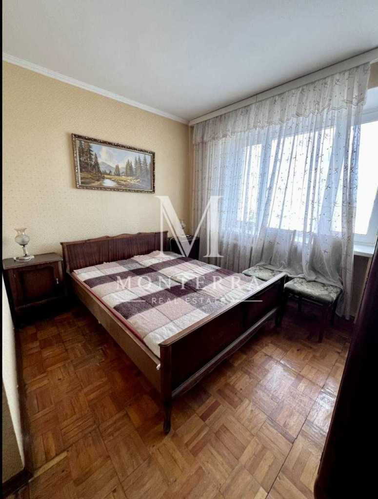 Продаж 3-кімнатної квартири 66.1 м², Стадіонна вул., 13