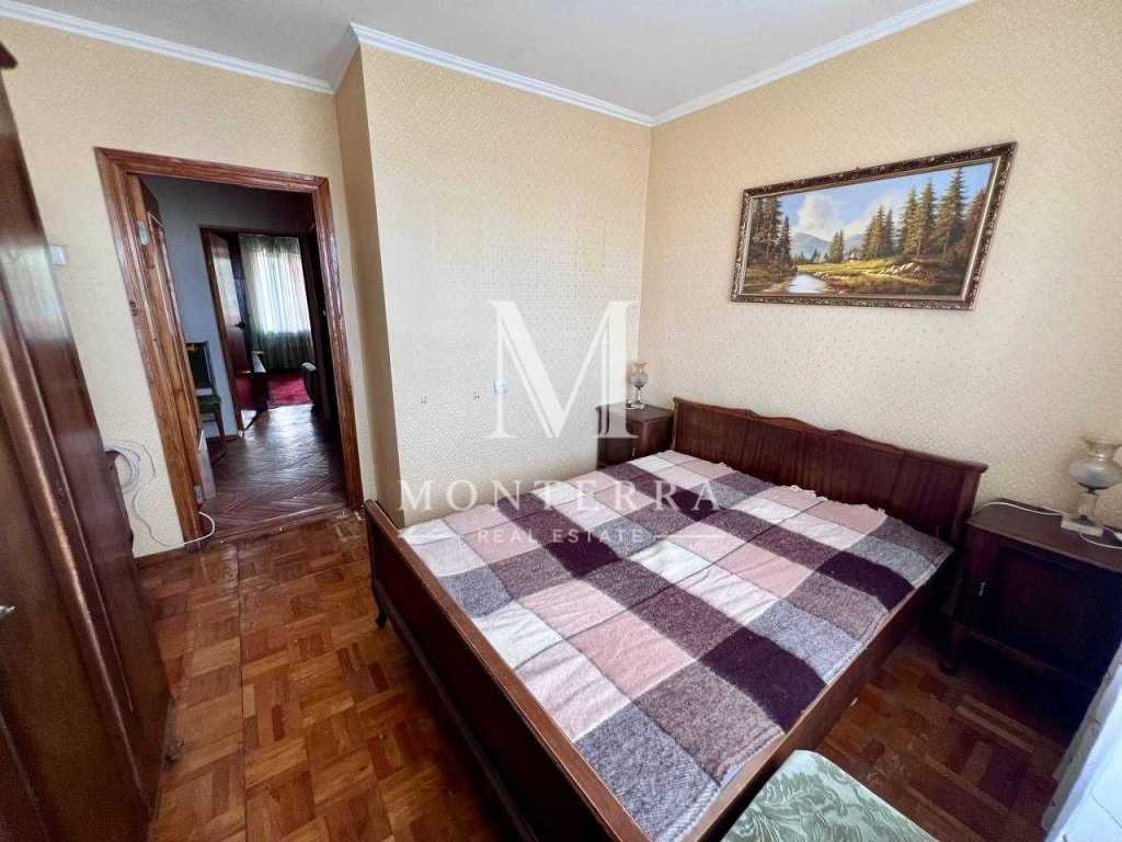 Продаж 3-кімнатної квартири 66.1 м², Стадіонна вул., 13