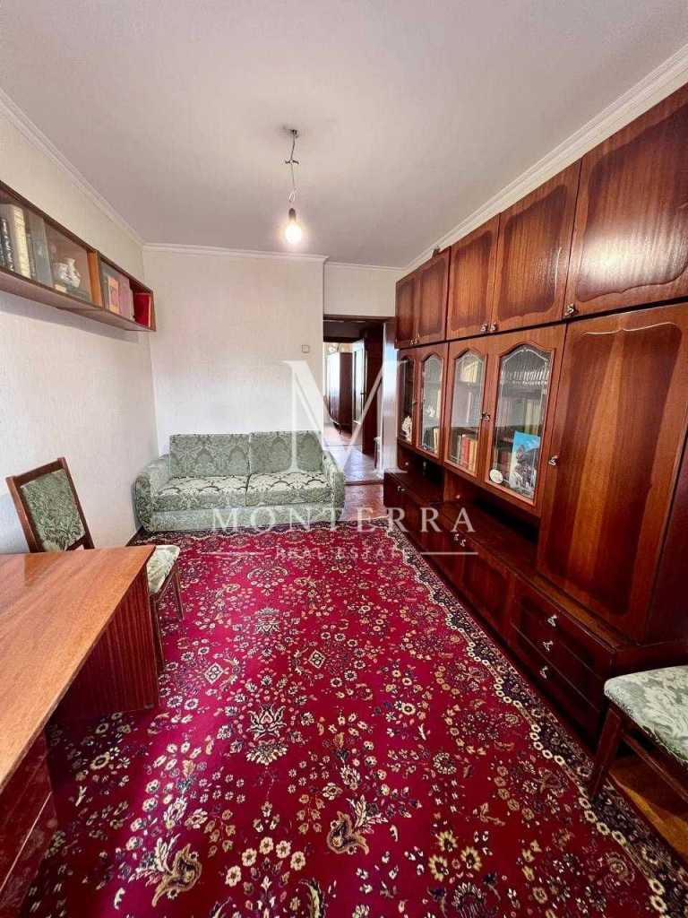 Продаж 3-кімнатної квартири 66.1 м², Стадіонна вул., 13
