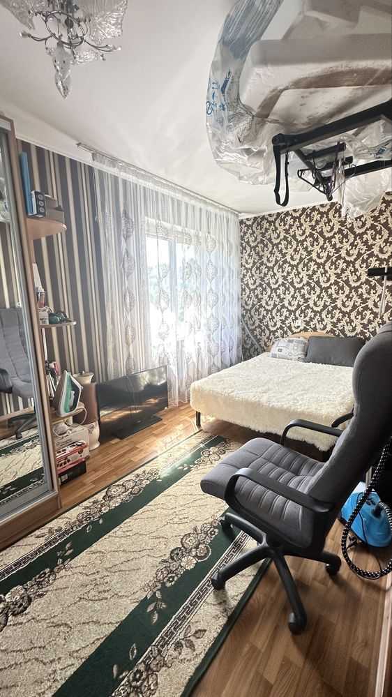 Продаж 2-кімнатної квартири 45 м², Будівельників вул., 14А